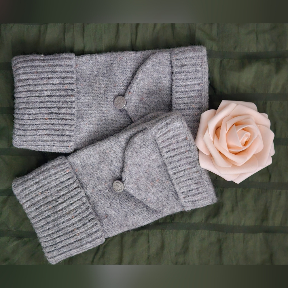 Target Universal Thread Gray Convertable Mittens - Picture 6 of 8